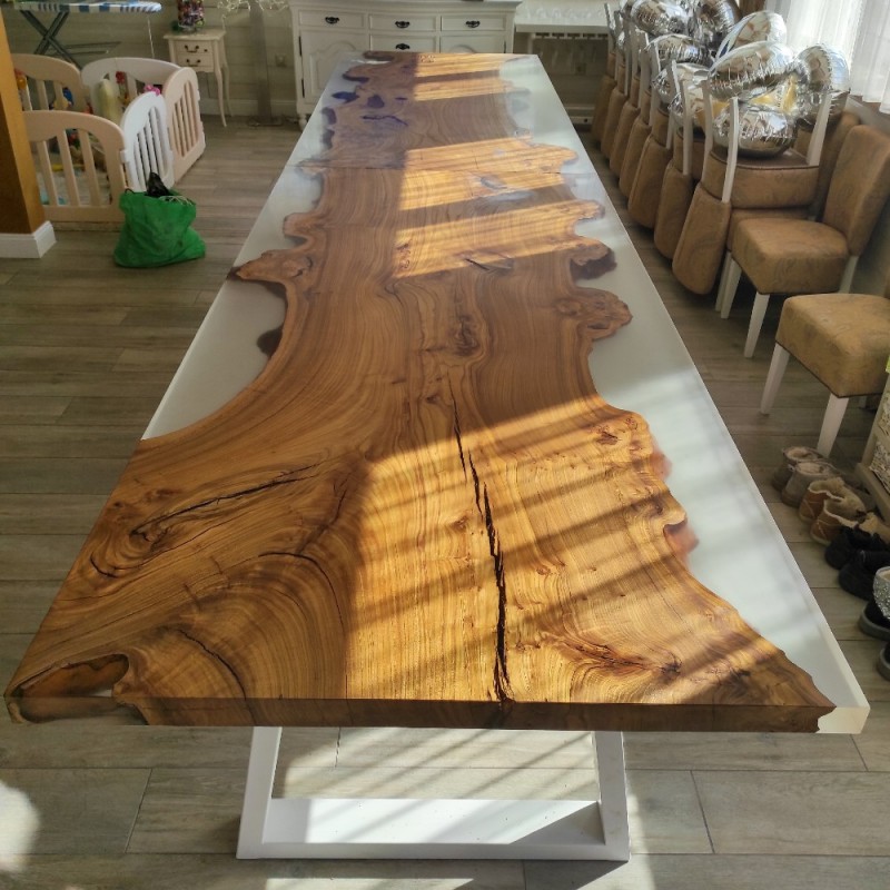 Большой обеденный стол из слэба карагача