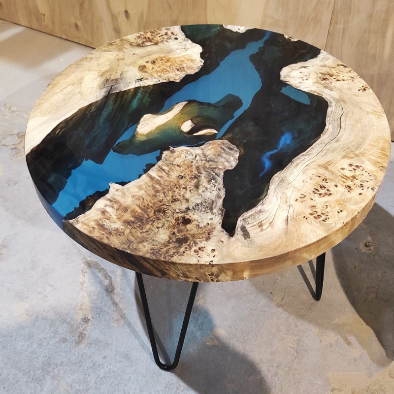 Обеденный круглый стол река из слэба тополя